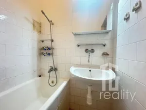 Pronájem bytu 4+kk, Praha - Vysočany, Nemocniční, 82 m2