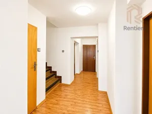 Prodej rodinného domu, Praha - Ruzyně, Kralupská, 256 m2