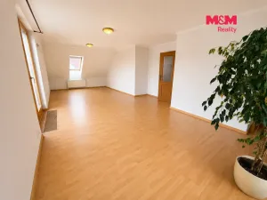 Pronájem bytu 3+1, Hostivice, U Školičky, 113 m2