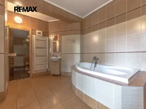 Pronájem rodinného domu, Lhota, K Lesnu, 205 m2