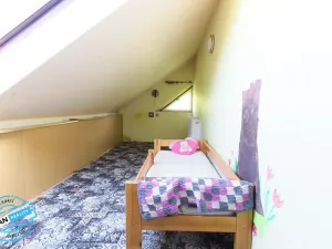 Prodej vícegeneračního domu, Karlovice, 234 m2
