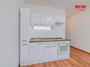 Prodej bytu 1+kk, Karlovy Vary - Doubí, 20 m2