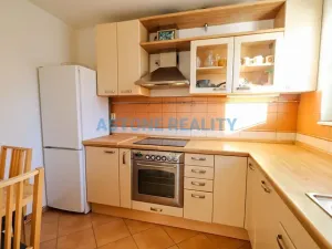 Pronájem bytu 2+kk, Praha - Prosek, Litoměřická, 50 m2