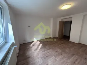 Pronájem bytu 2+1, Rokycany, Družstevní, 56 m2