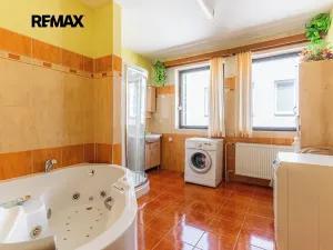 Prodej ubytování, Šenov u Nového Jičína, Jaselská, 545 m2