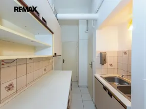 Prodej bytu 2+kk, Praha - Strašnice, Černokostelecká, 52 m2