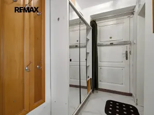 Prodej bytu 1+kk, Praha - Podolí, Na dolinách, 24 m2