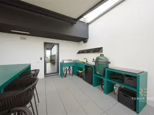 Prodej bytu 1+kk, Praha - Modřany, Československého exilu, 59 m2