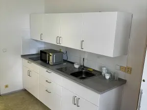 Pronájem kanceláře, Praha - Černý Most, Bryksova, 28 m2
