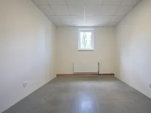 Pronájem skladu, Polička, T. Novákové, 753 m2