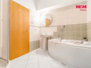 Prodej činžovního domu, Český Těšín, Odboje, 980 m2