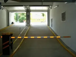 Pronájem garážového stání, Brno, Purkyňova, 12 m2