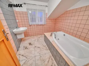 Pronájem bytu 2+kk, Poděbrady, Riegrovo náměstí, 99 m2