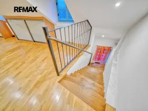 Pronájem bytu 2+kk, Poděbrady, Riegrovo náměstí, 99 m2
