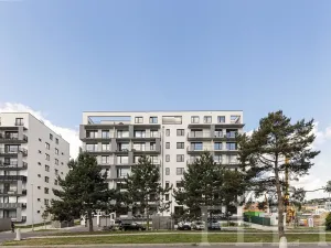 Pronájem bytu 1+kk, Praha - Vysočany, Smržových, 31 m2