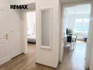 Pronájem bytu 2+kk, Praha - Smíchov, Matoušova, 55 m2