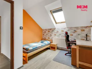 Prodej rodinného domu, Králův Dvůr - Počaply, nám. 1. máje, 155 m2