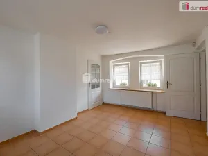 Pronájem výrobních prostor, Doksy, Václ. Plecitého, 4300 m2