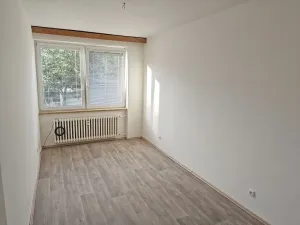 Pronájem bytu 3+1, Hradec Králové, Pod Strání, 80 m2