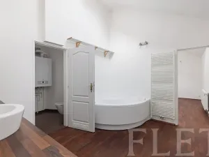 Prodej rodinného domu, Chýnice, Nám. Na Louži, 78 m2