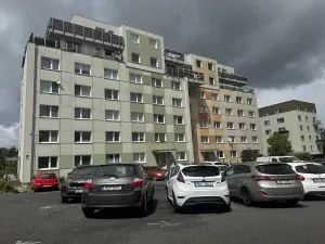 Pronájem bytu 1+kk, Karlovy Vary, Dubová, 30 m2