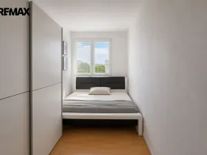 Prodej bytu 3+1, Pardubice - Polabiny, Varšavská, 69 m2