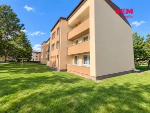 Prodej bytu 3+1, Lubenec, Pražská, 67 m2