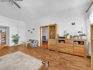 Prodej rodinného domu, Doksy, náměstí Republiky, 470 m2