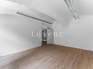 Prodej činžovního domu, Praha - Nové Město, Na bojišti, 632 m2