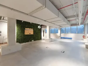 Pronájem obchodního prostoru, Praha - Holešovice, Bubenská, 242 m2