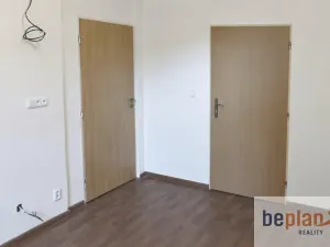 Pronájem bytu 2+1, Karlovy Vary, Moskevská, 66 m2