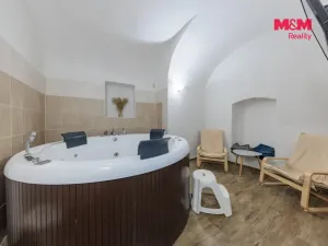Prodej činžovního domu, Hroznětín, Mlýnská, 327 m2