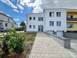 Pronájem bytu 1+kk, Malhostovice, 40 m2