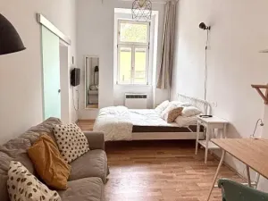 Pronájem bytu 2+1, Praha - Vinohrady, Korunní, 55 m2