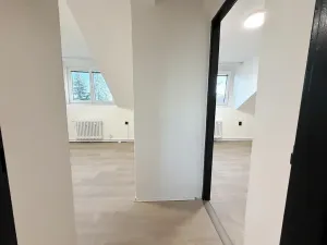 Pronájem bytu 2+1, Praha - Uhříněves, V bytovkách, 44 m2