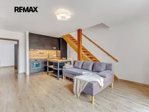Prodej bytu 3+kk, Hýskov, U Statku, 74 m2