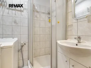 Pronájem bytu 2+1, Karlovy Vary, I. P. Pavlova, 54 m2