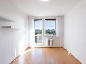 Pronájem bytu 3+kk, Praha - Petrovice, Rezlerova, 63 m2