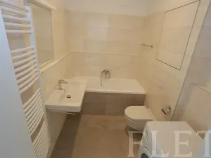 Pronájem bytu 2+kk, Praha - Karlín, U Mlýnského kanálu, 57 m2