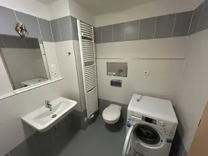 Pronájem bytu 2+kk, Praha - Hloubětín, Nademlejnská, 47 m2