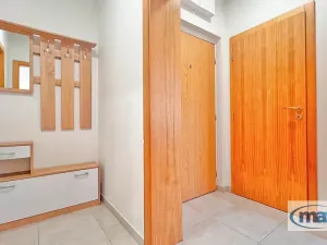 Pronájem bytu 3+kk, Holice, Hradecká, 71 m2