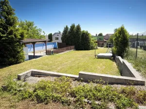 Prodej rodinného domu, Roštění, 450 m2