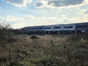 Dražba pozemku pro bydlení, Praha - Ďáblice, Červenomlýnská, 3900 m2