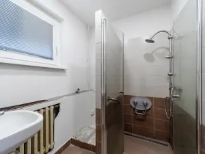 Prodej bytu 2+1, Praha - Kobylisy, Burešova, 62 m2