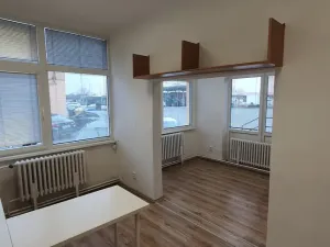 Pronájem kanceláře, Židlochovice, Nádražní