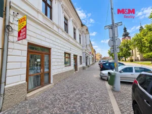 Pronájem obchodního prostoru, Kostelec nad Černými lesy, náměstí Smiřických, 74 m2