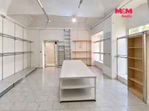 Pronájem obchodního prostoru, Kostelec nad Černými lesy, náměstí Smiřických, 74 m2