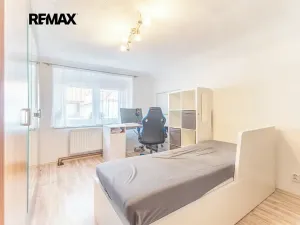 Prodej rodinného domu, Karlova Ves, 160 m2