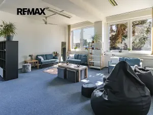 Pronájem kanceláře, Česká Lípa, Děčínská, 350 m2