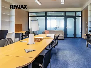 Pronájem kanceláře, Česká Lípa, Děčínská, 350 m2